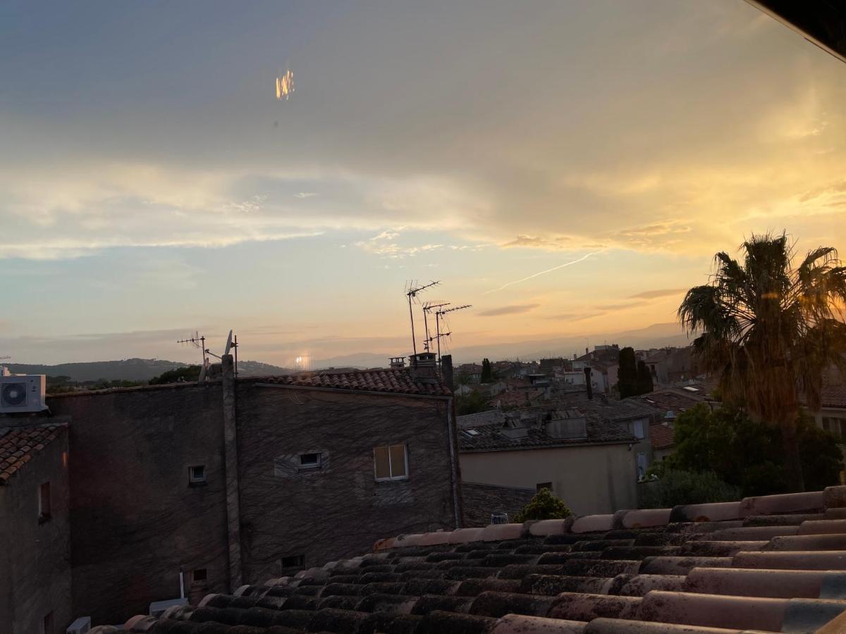 דירות סן טרופז Sous Les Toits De St Tropez מראה חיצוני תמונה